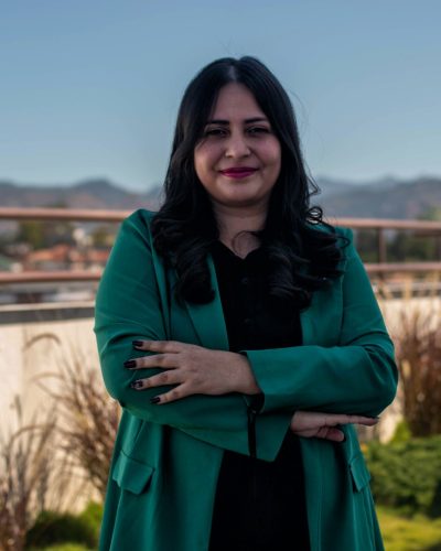 Nicolle Cerrato - Abogada Litigante (Grande)